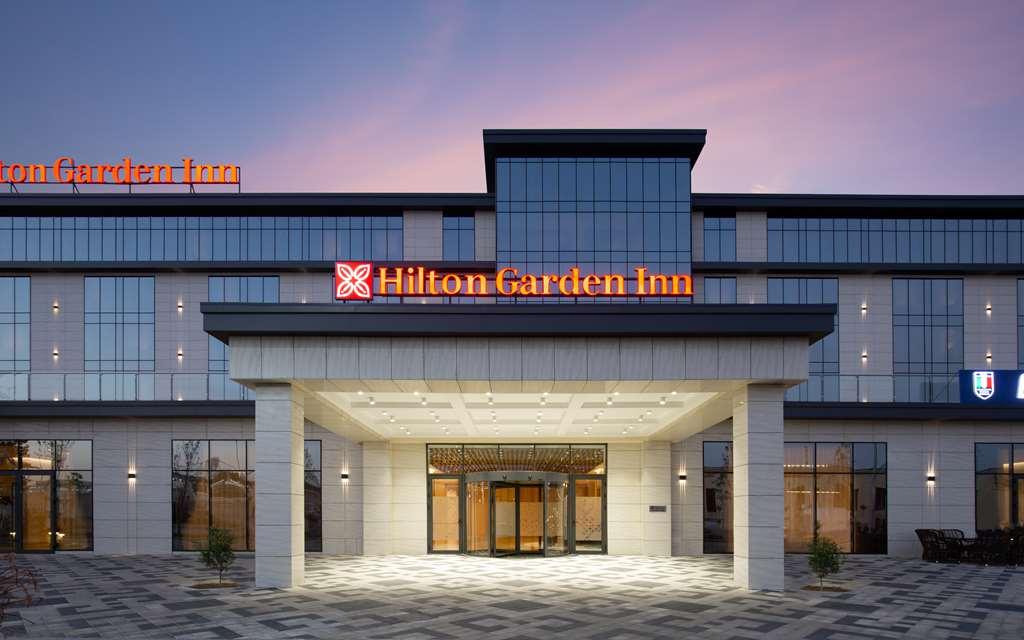 Hilton Garden Inn Samarkand Exterior foto